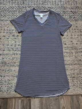 Striped Navy and White V-Neck Midi Dress
